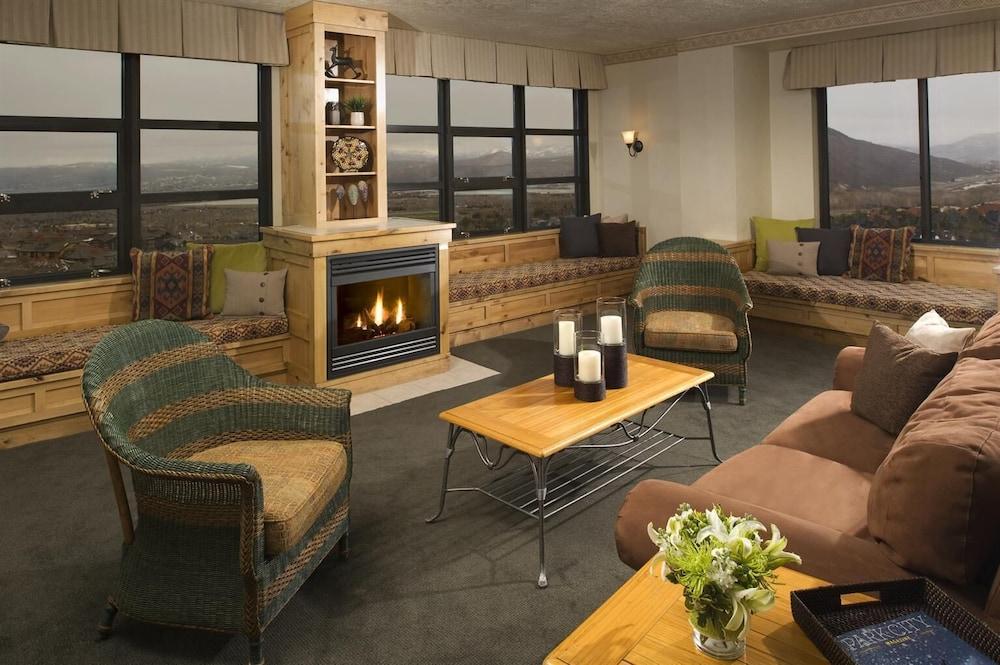 The Grand Summit Condos パークシティ エクステリア 写真